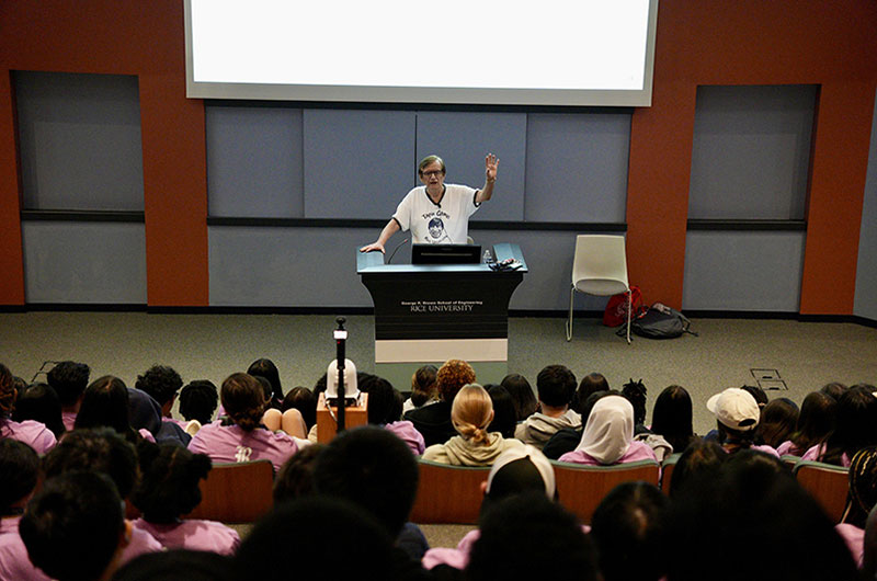 Dr. Tapia speaks to STEM camp students